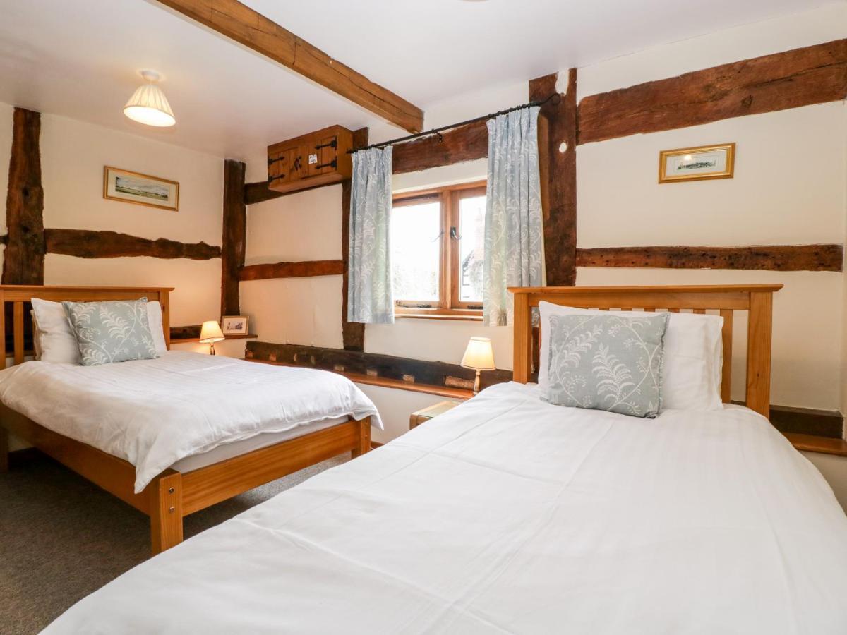 Tippets View Villa Pembridge ภายนอก รูปภาพ